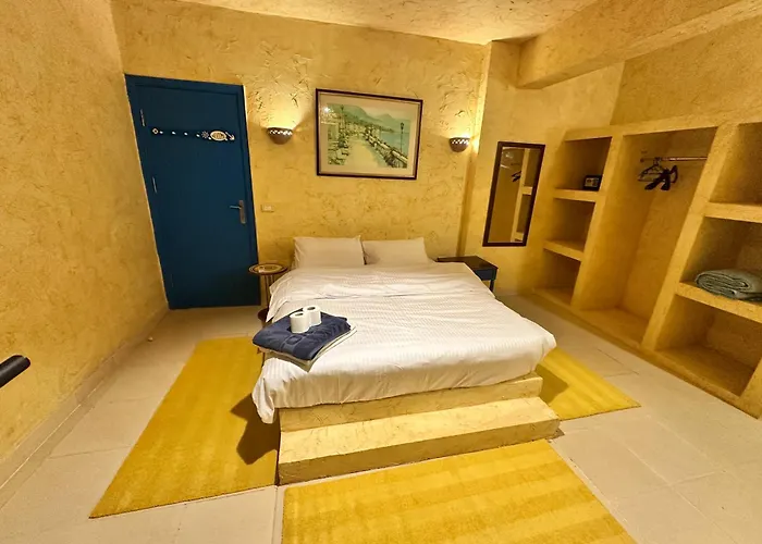 2 Bedrooms # 20 The Upgraded *